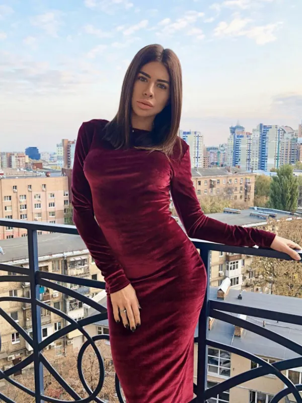 Бордова оксамитова сукня міді - 1574